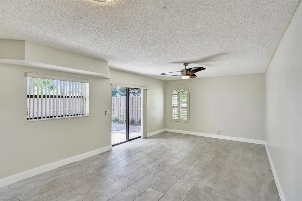 4260 Village Drive #D Delray Beach, FL 33445