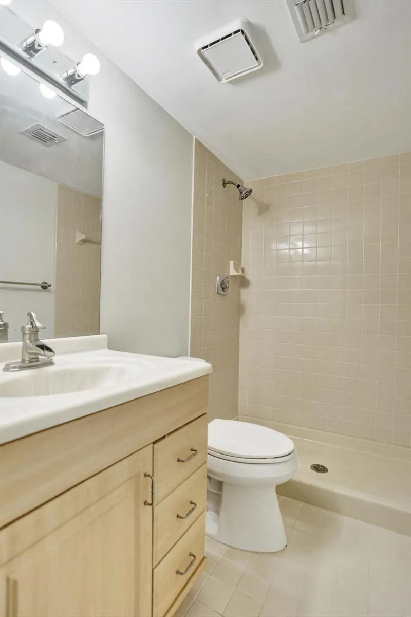 4260 Village Drive #D Delray Beach, FL 33445