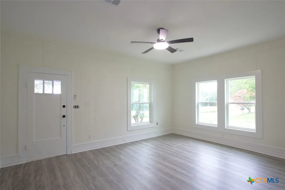 106 Pear Street Rockdale, TX 76567