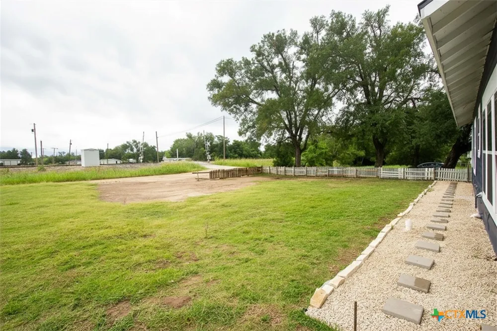 106 Pear Street Rockdale, TX 76567