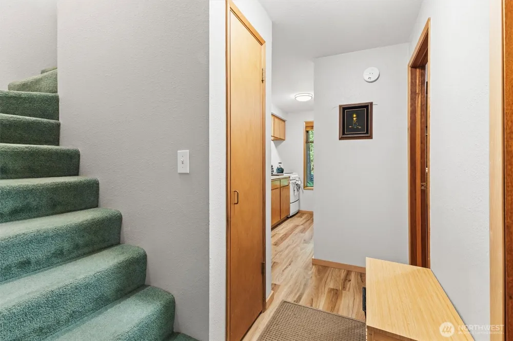 7082 Rainier Way Glacier, WA 98244