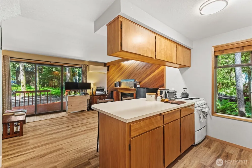 7082 Rainier Way Glacier, WA 98244
