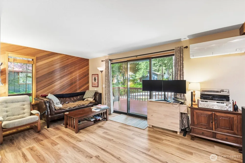 7082 Rainier Way Glacier, WA 98244