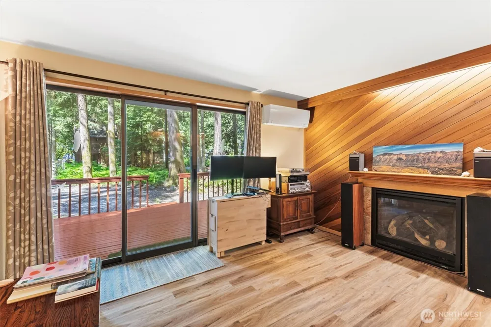 7082 Rainier Way Glacier, WA 98244