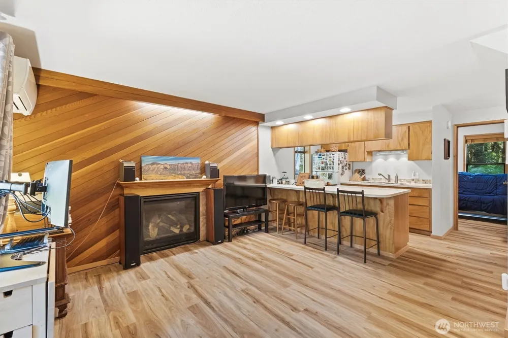 7082 Rainier Way Glacier, WA 98244