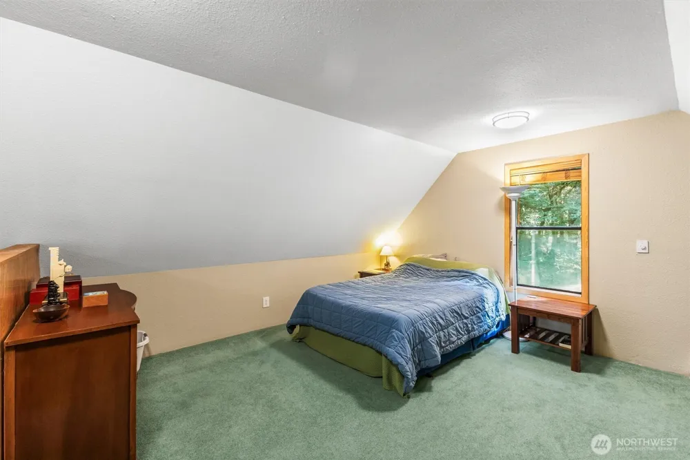 7082 Rainier Way Glacier, WA 98244