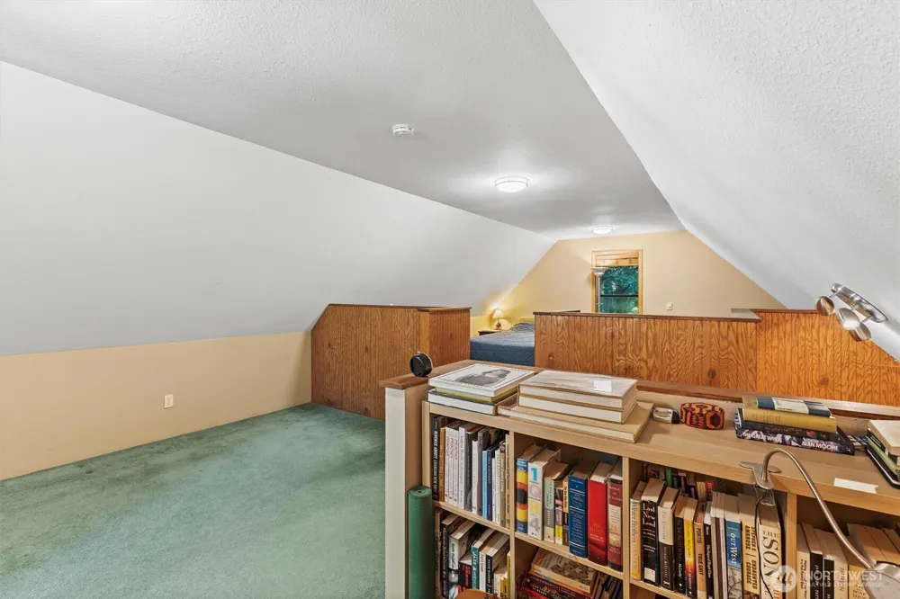 7082 Rainier Way Glacier, WA 98244