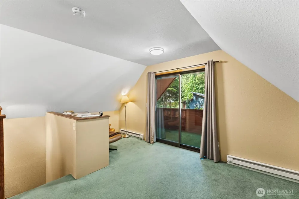7082 Rainier Way Glacier, WA 98244