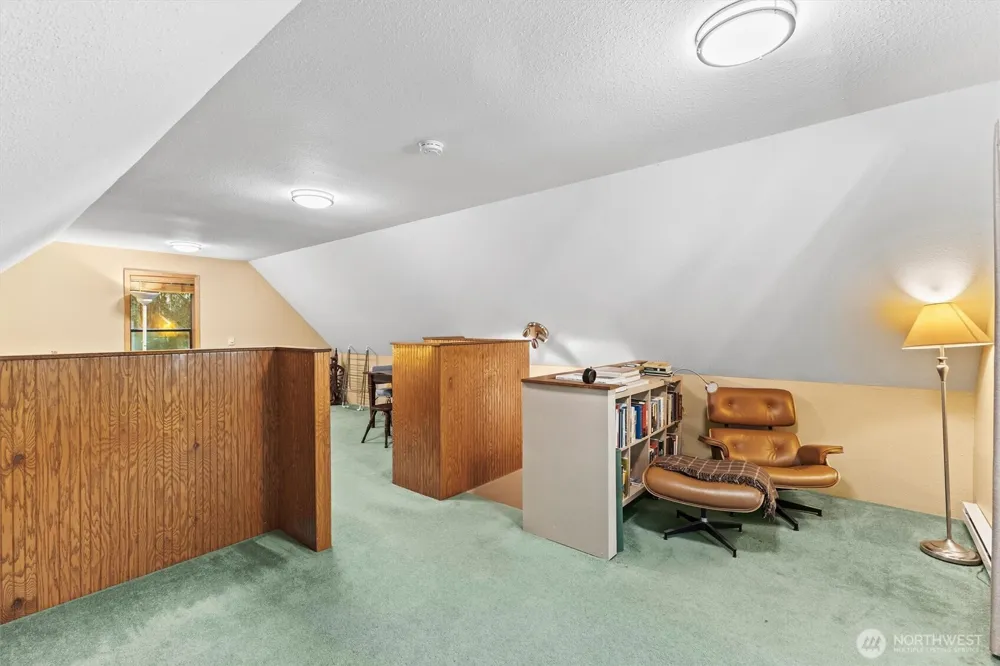 7082 Rainier Way Glacier, WA 98244