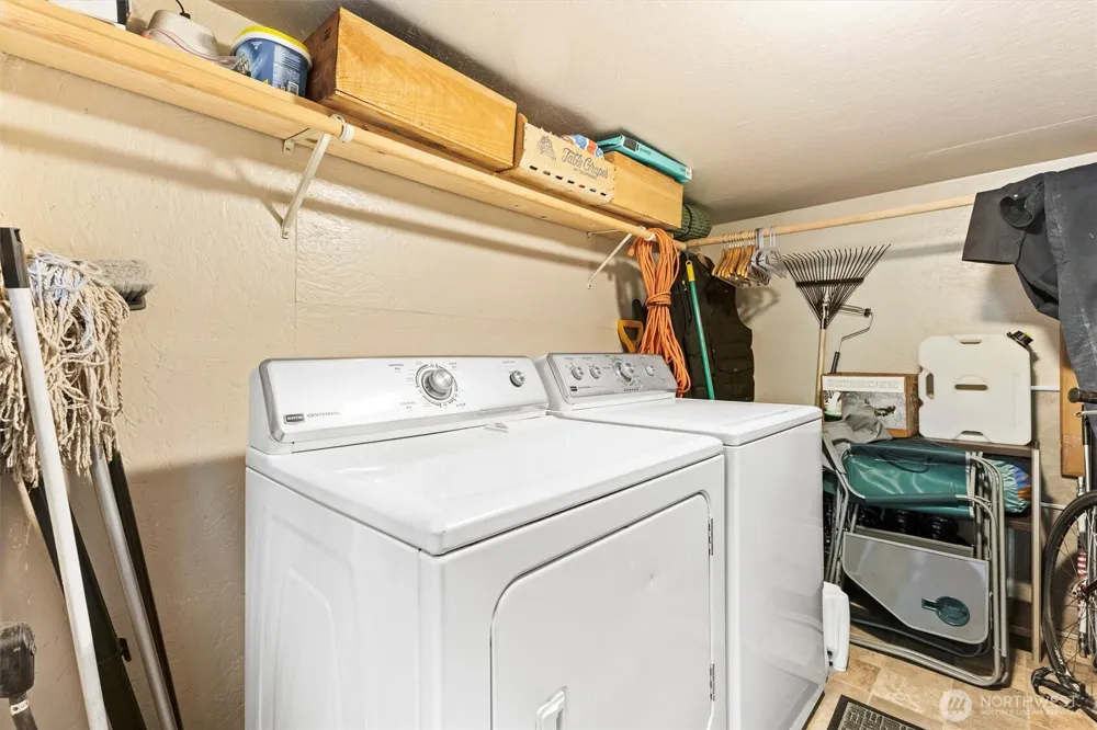 7082 Rainier Way Glacier, WA 98244