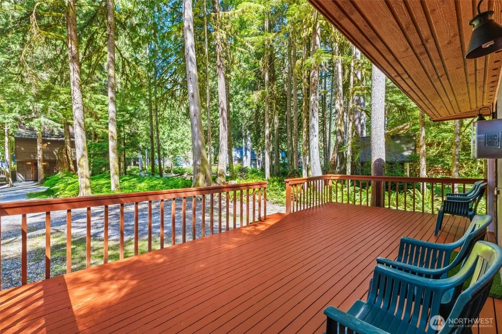 7082 Rainier Way Glacier, WA 98244