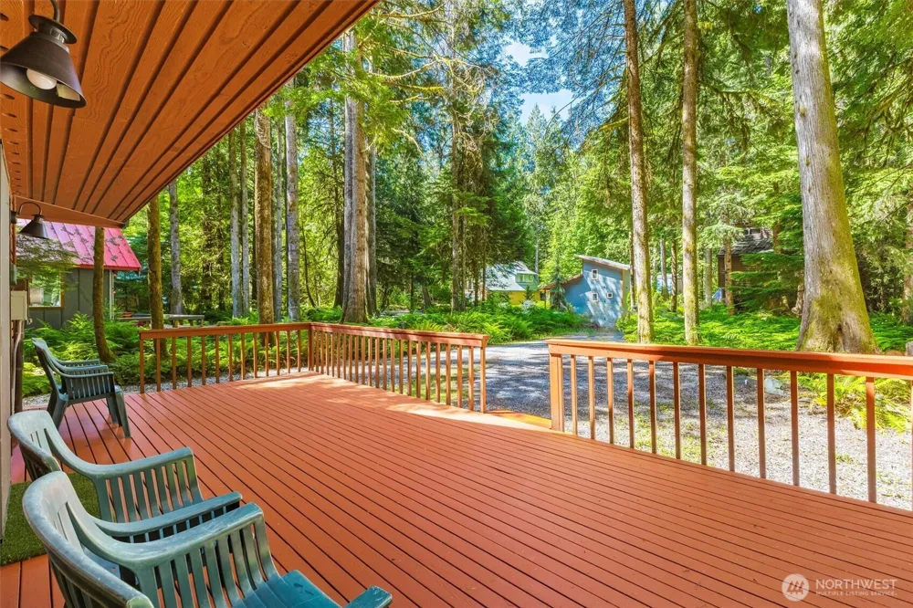 7082 Rainier Way Glacier, WA 98244