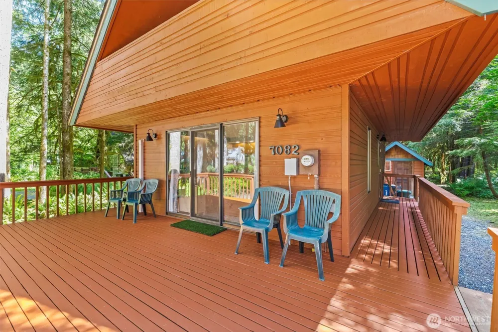 7082 Rainier Way Glacier, WA 98244
