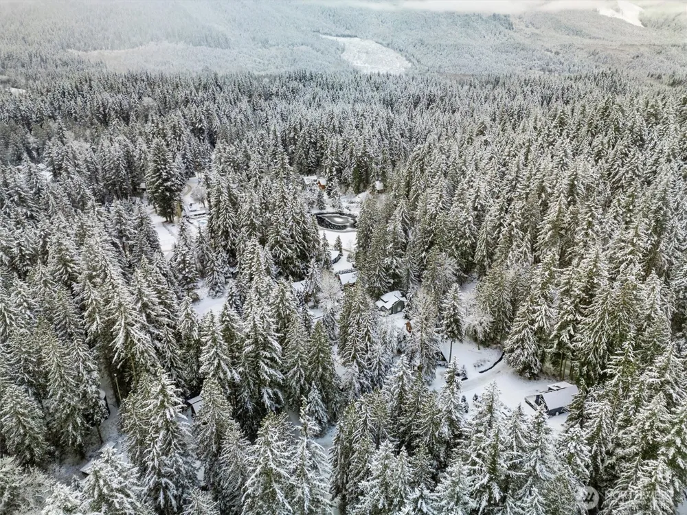 7082 Rainier Way Glacier, WA 98244