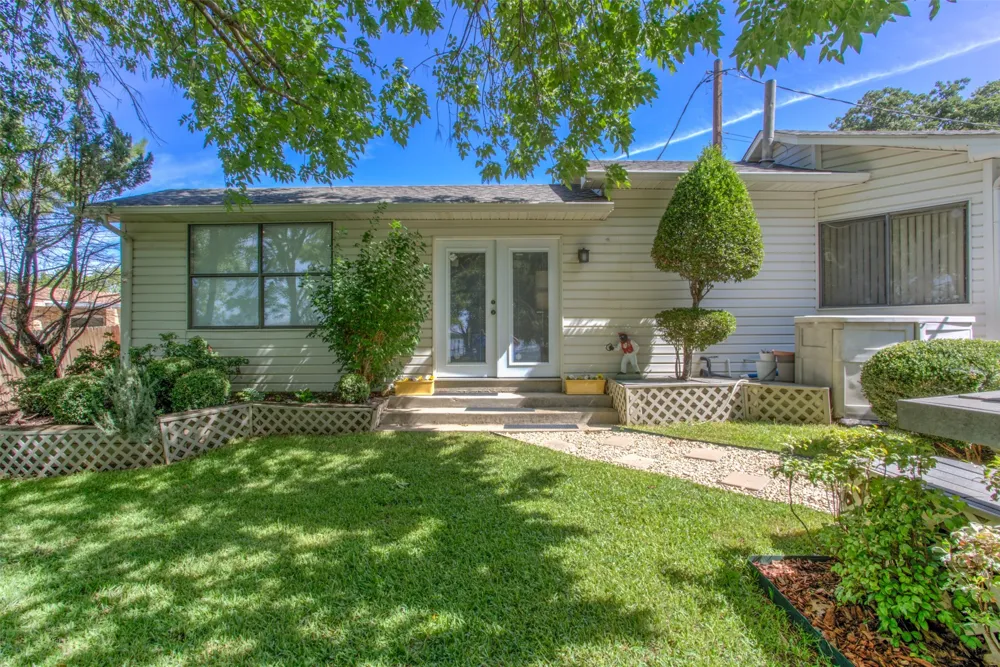 371 County Road 4874 Newark, TX 76071