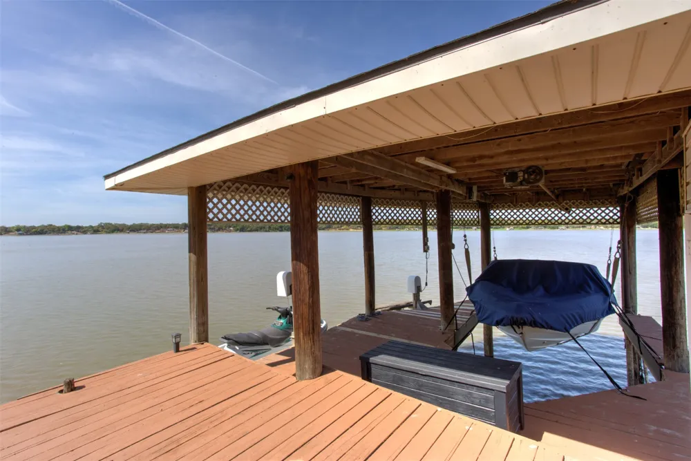 371 County Road 4874 Newark, TX 76071