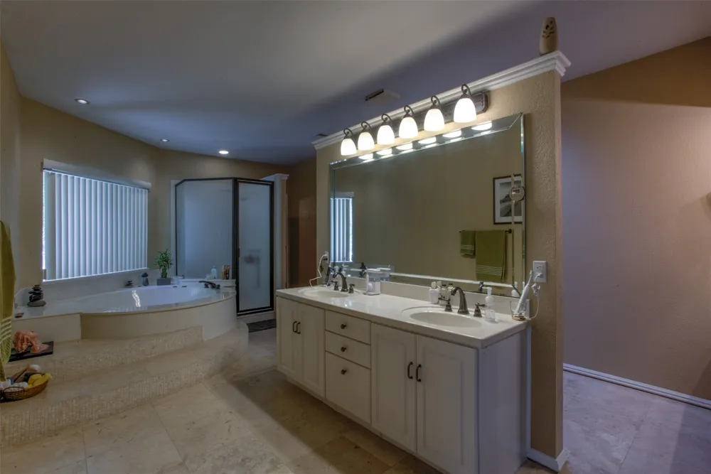 371 County Road 4874 Newark, TX 76071