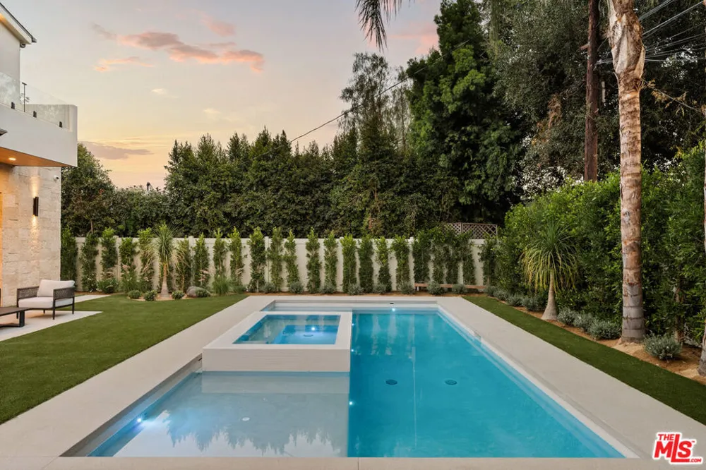 4317 Elmer Avenue Studio City, CA 91602