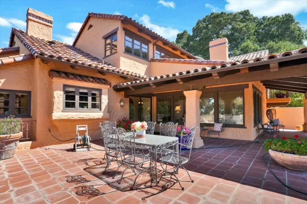 15295 Kennedy Road Los Gatos, CA 95032