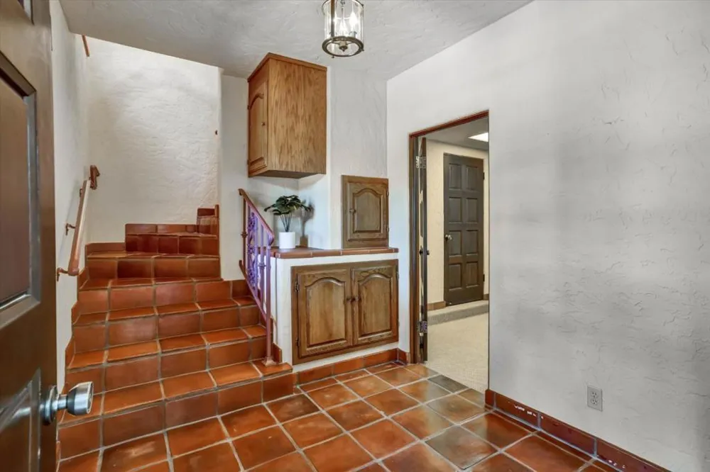 15295 Kennedy Road Los Gatos, CA 95032