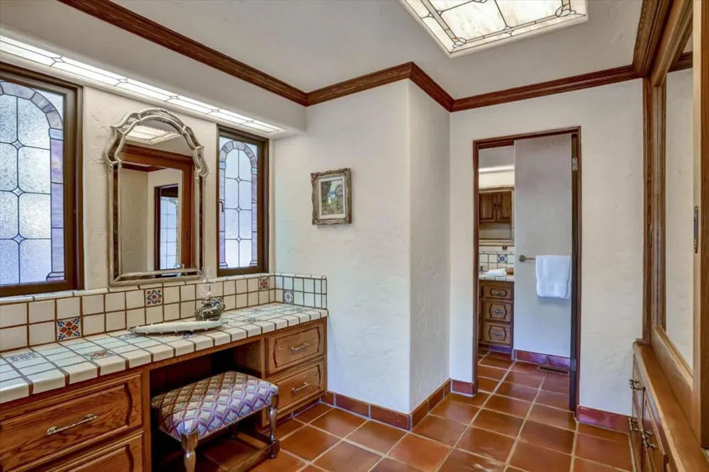 15295 Kennedy Road Los Gatos, CA 95032