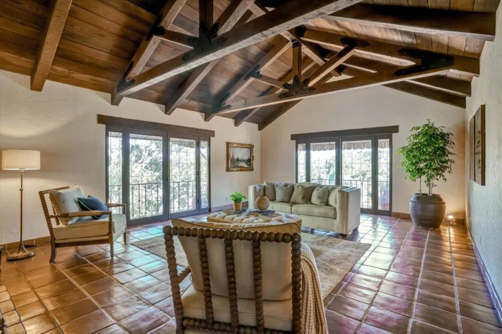 15295 Kennedy Road Los Gatos, CA 95032
