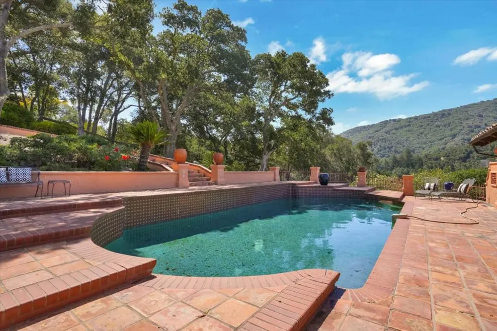 15295 Kennedy Road Los Gatos, CA 95032