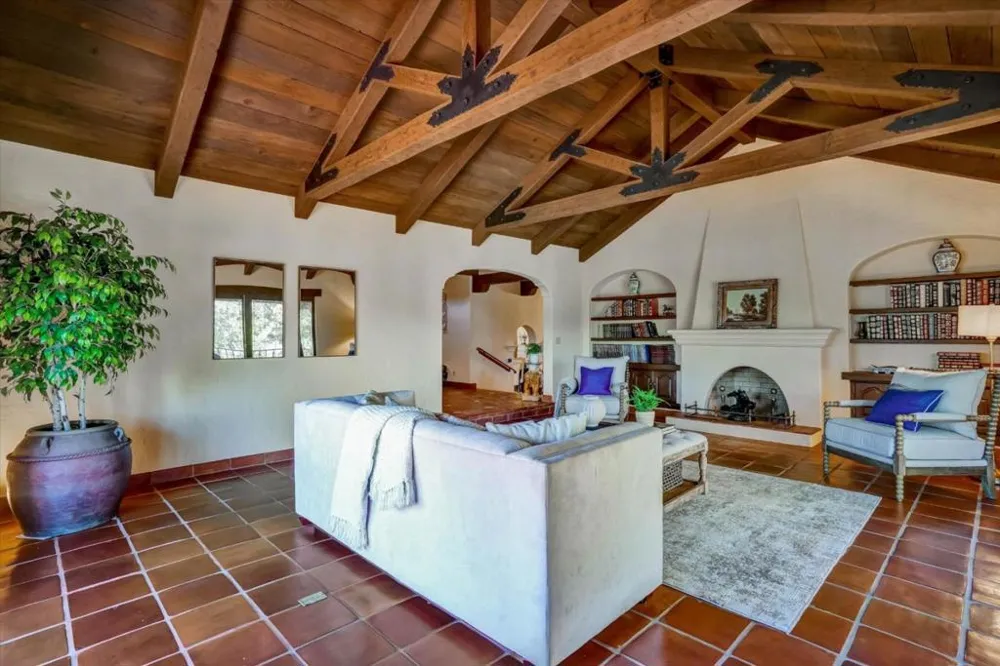 15295 Kennedy Road Los Gatos, CA 95032
