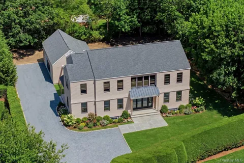 6 Lamb Avenue