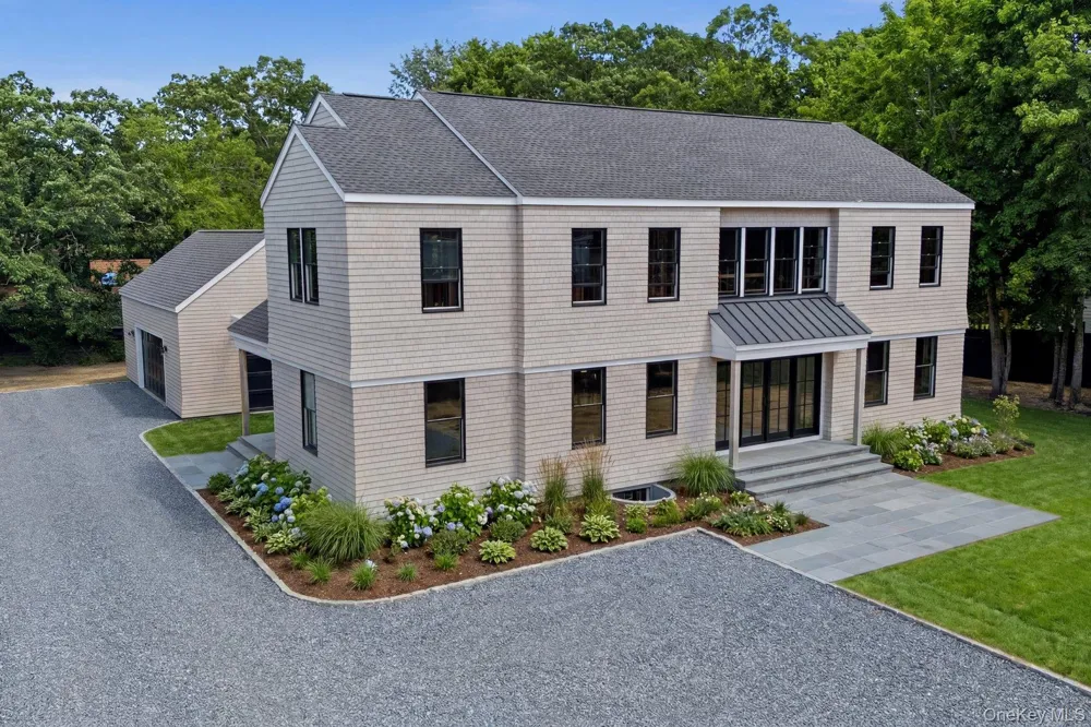 6 Lamb Avenue Quogue, NY 11959