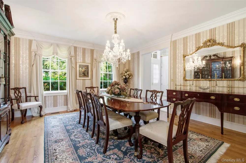 61 Linden Lane Upper Brookville, NY 11545