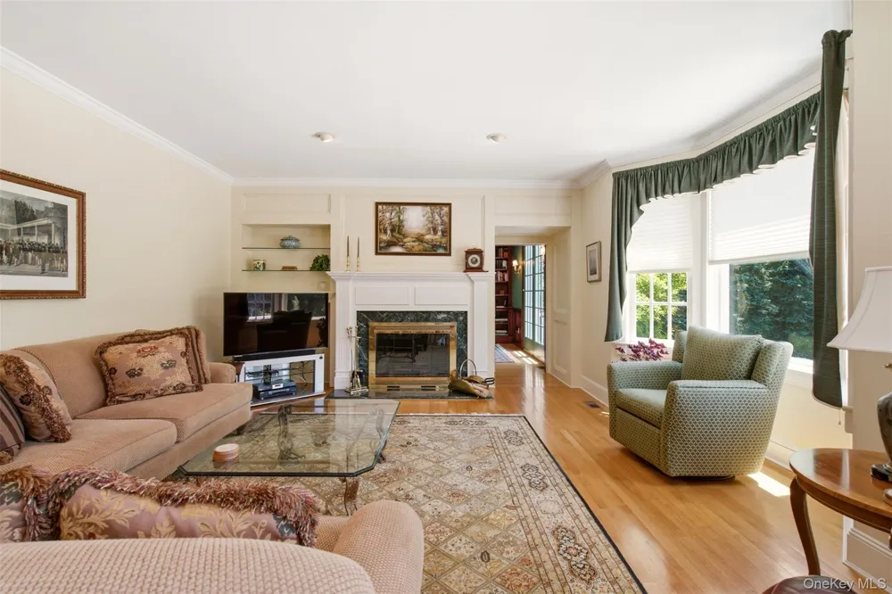 61 Linden Lane Upper Brookville, NY 11545