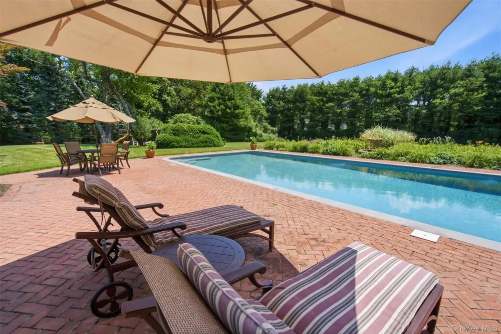 61 Linden Lane Upper Brookville, NY 11545