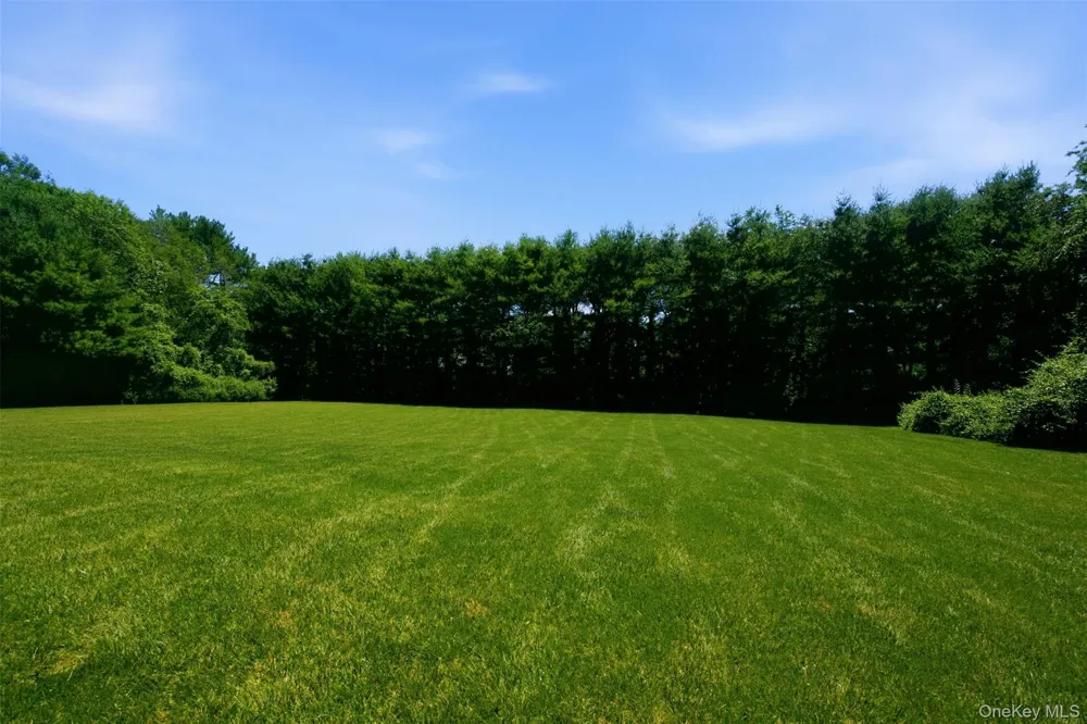 61 Linden Lane Upper Brookville, NY 11545