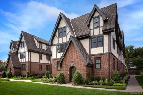 74 South Clinton Avenue #2B