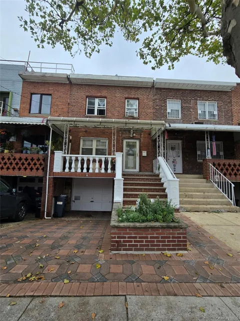1810 Starr Street