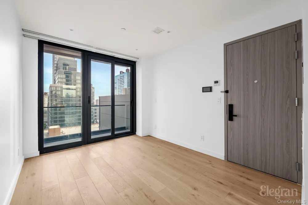 4262 Hunter Street #11A Long Island City, NY 11101