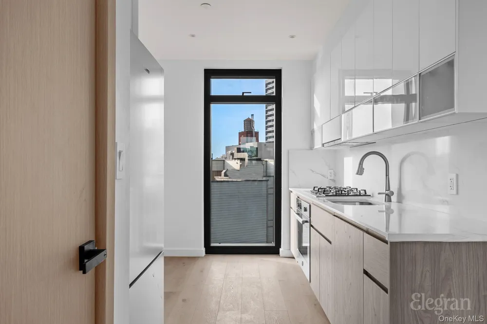 4262 Hunter Street #11A Long Island City, NY 11101