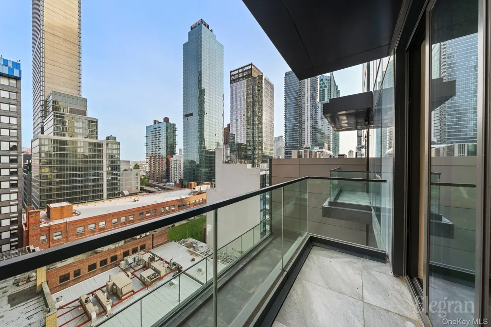 4262 Hunter Street #11A Long Island City, NY 11101