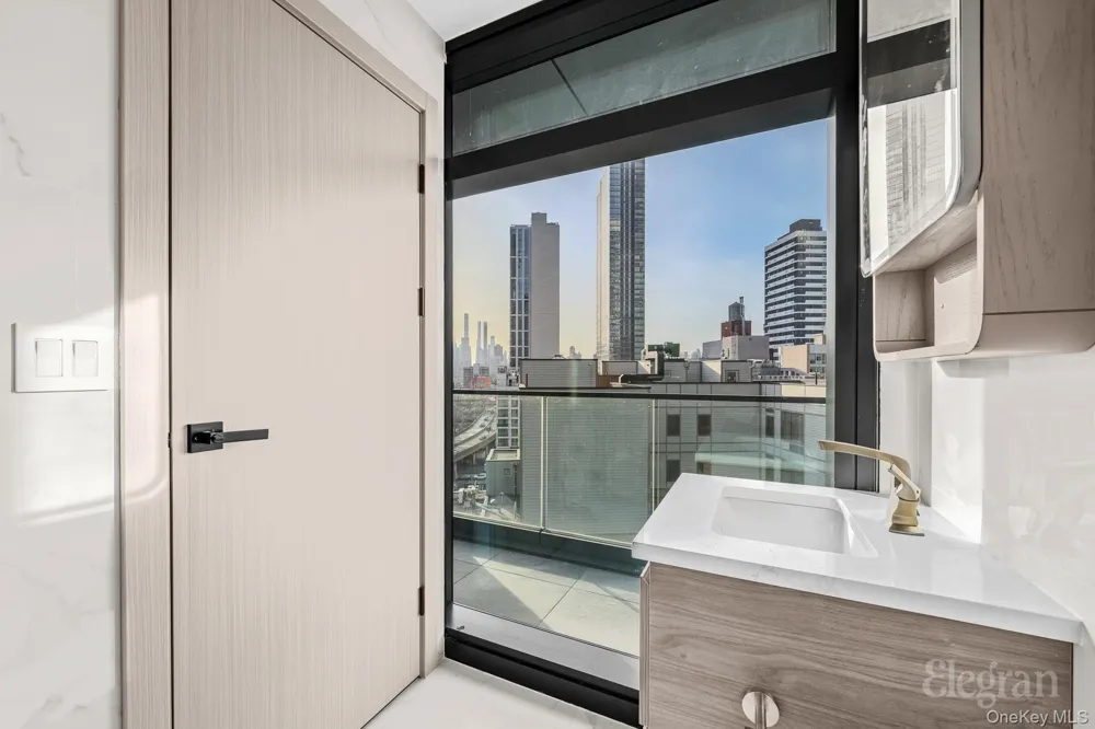 4262 Hunter Street #11A Long Island City, NY 11101