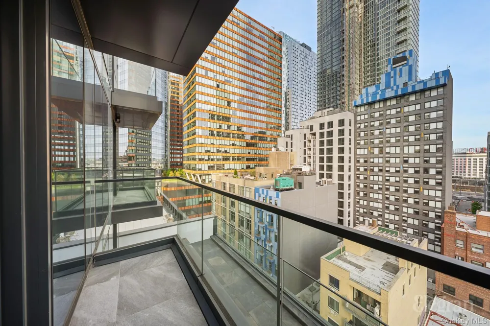 4262 Hunter Street #11A Long Island City, NY 11101