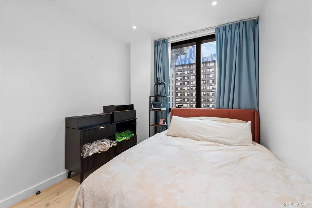 4262 Hunter Street #11A Long Island City, NY 11101