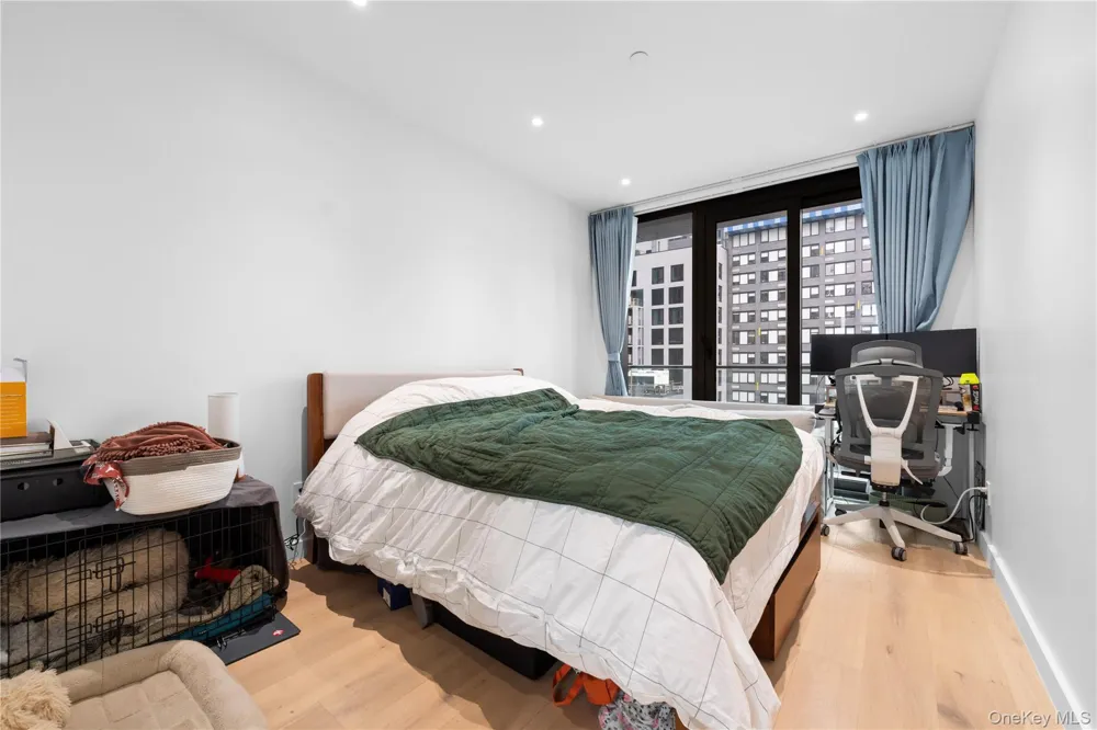4262 Hunter Street #11A Long Island City, NY 11101