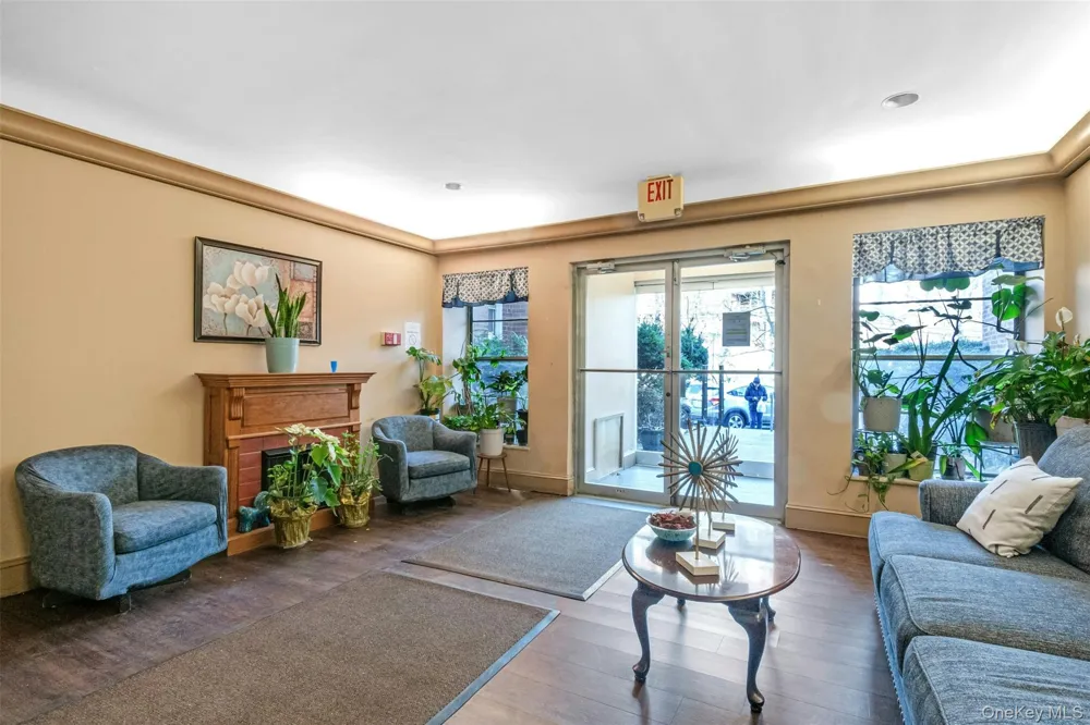 1234 Midland Ave #5F Bronxville, NY 10708