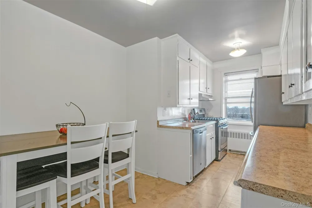 1234 Midland Ave #5F Bronxville, NY 10708