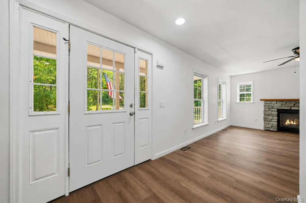 142 Split Rock Drive Barryville, NY 12719