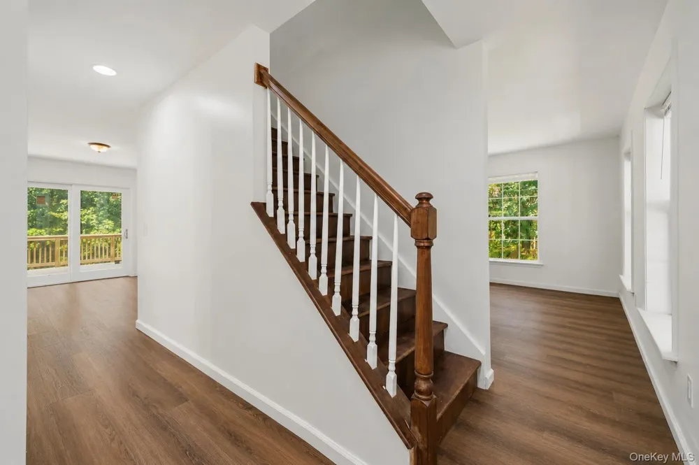 142 Split Rock Drive Barryville, NY 12719