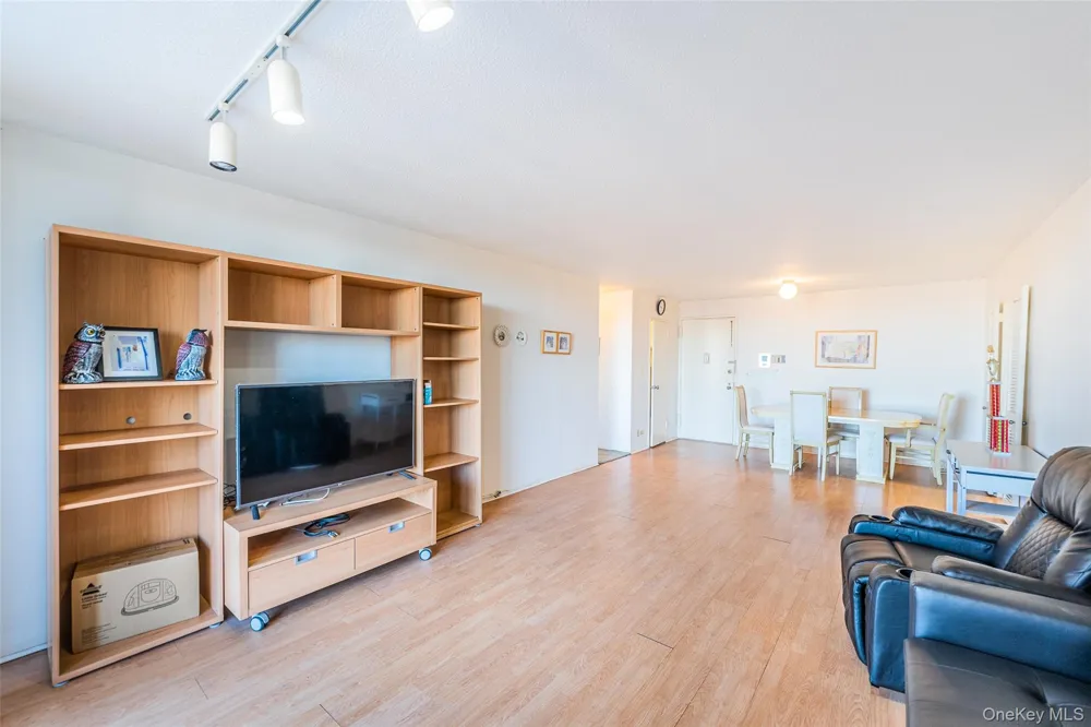 1 Bay Club Drive #11J Bayside, NY 11360