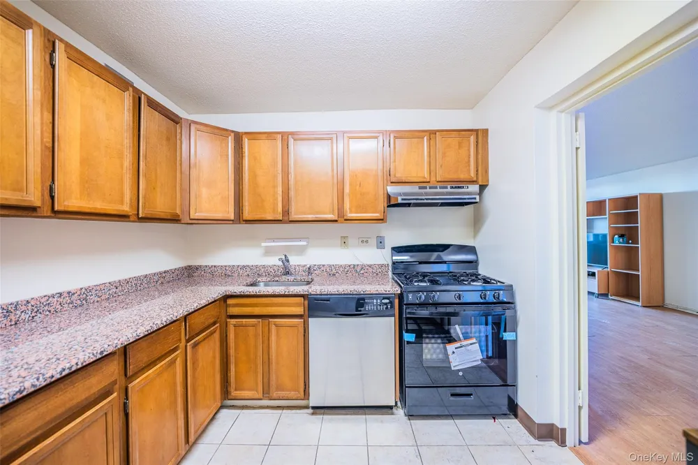 1 Bay Club Drive #11J Bayside, NY 11360