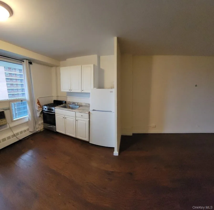 98-20 62nd Drive #9N Rego Park, NY 11374